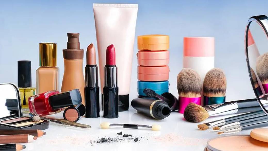 New pattern, the world's top ten cosmetics companies performance competition