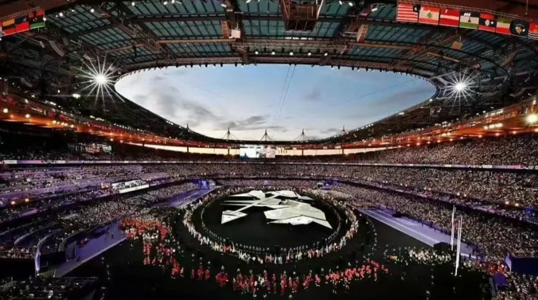 Paris Olympics Closing Ceremony! Blow out the Olympic flame and goodbye Paris